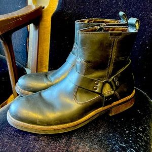 𓇽𝐒𝐎𝐋𝐃!𓇽Mens leather moto-style boots